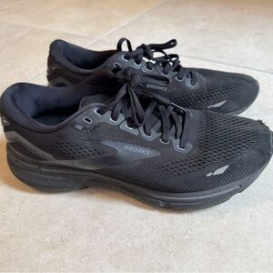 Brooks Men's Black Ghost Running Shoes